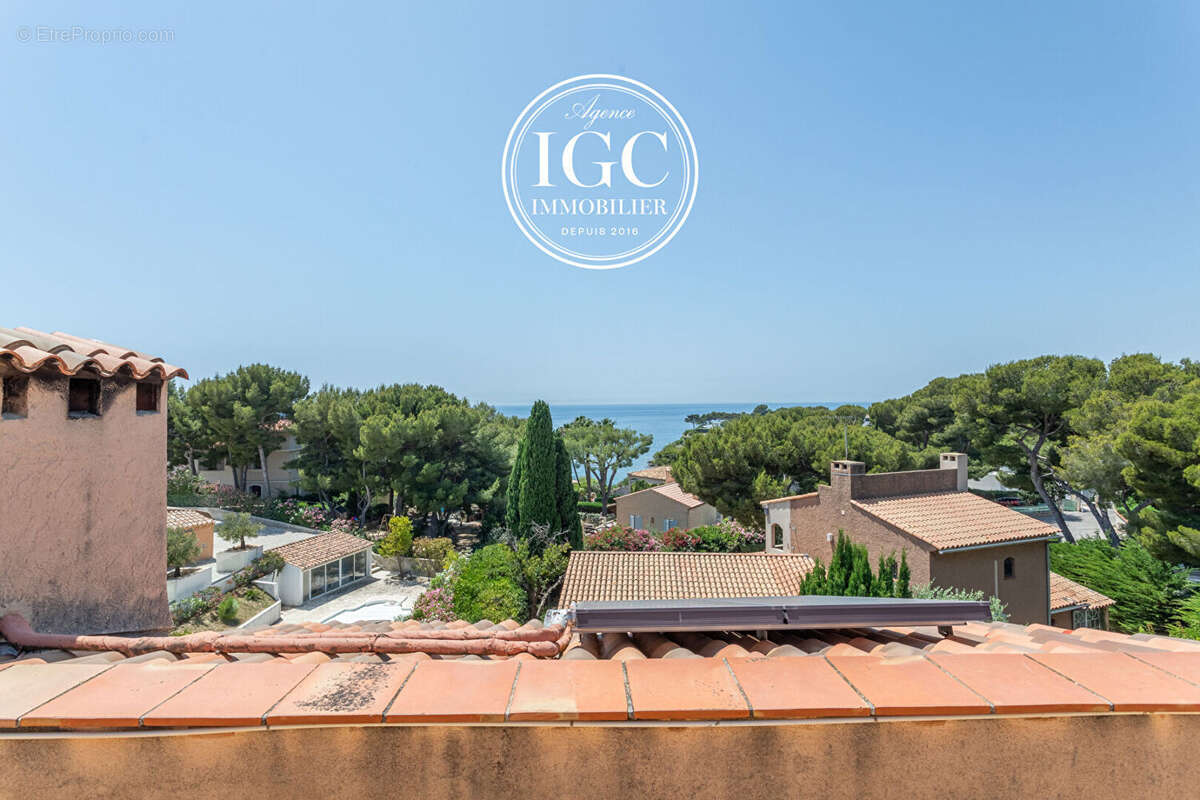 Propriété de caractère avec vue mer  320 m² Terrain de 1 400 m²  Secteur Barqueroute - photo 11