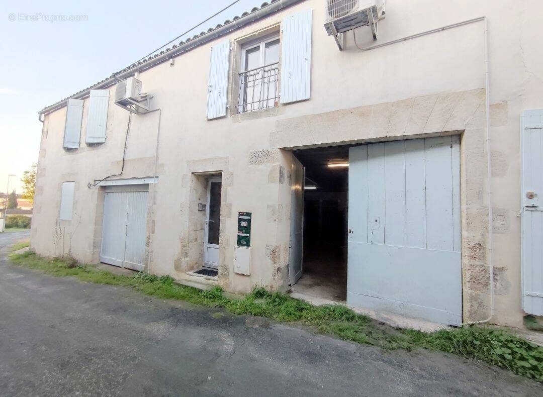 Appartement à LUSSANT