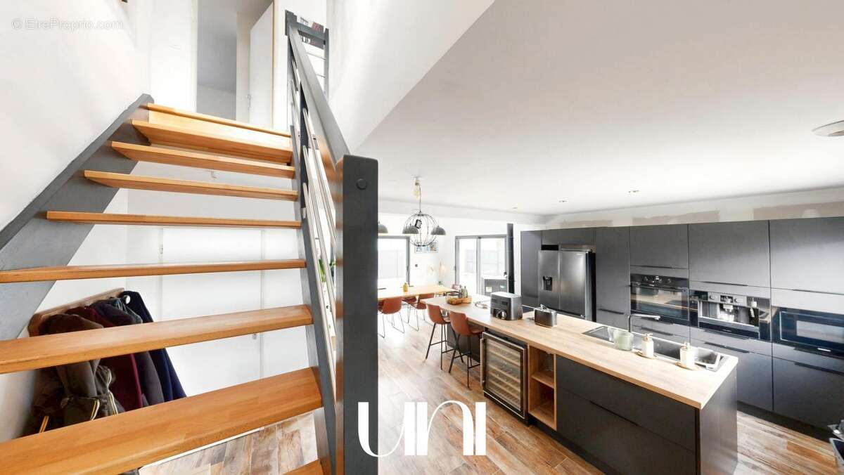 Maison à SAINT-MARTIN-DES-ENTREES