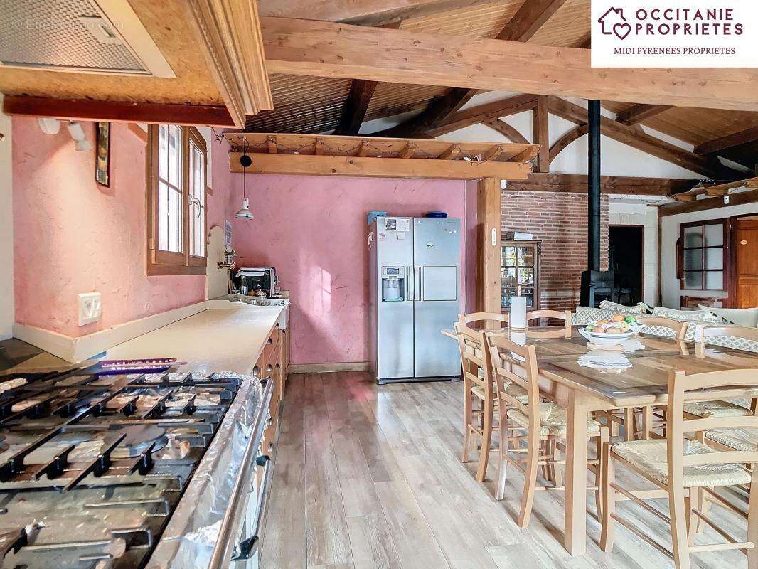 Maison à LA POMAREDE