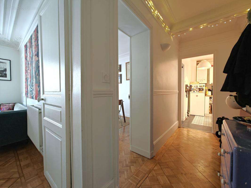 Appartement à PARIS-18E