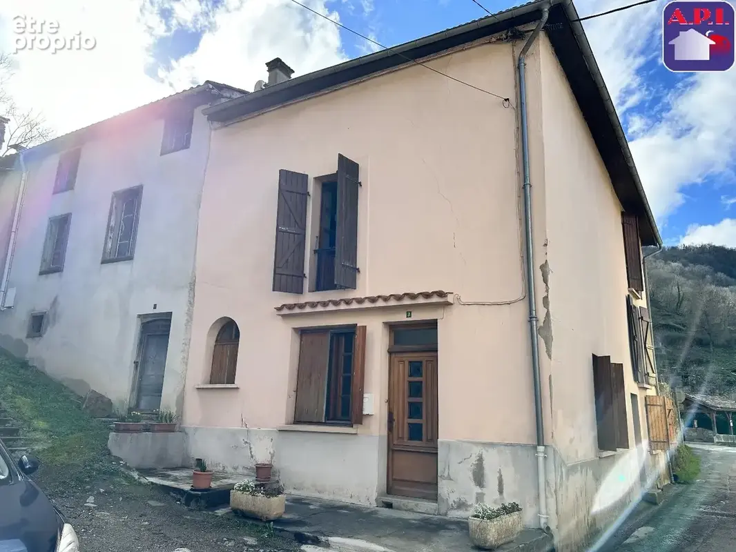Maison à LACOURT