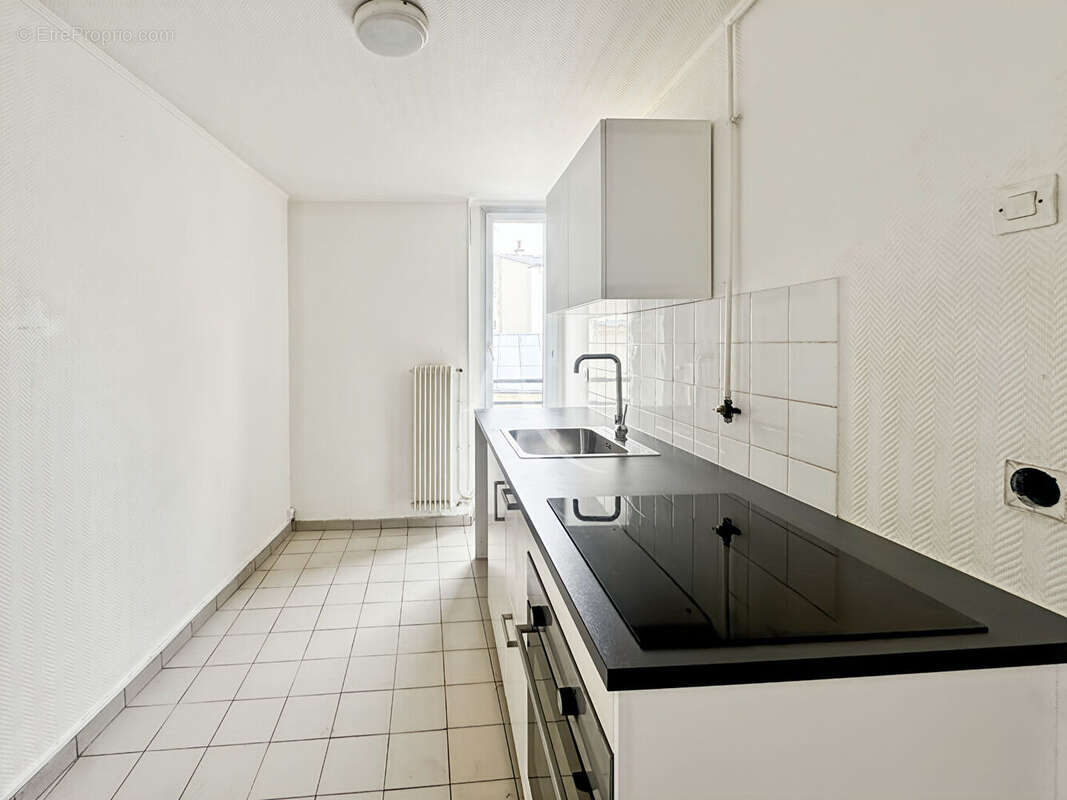 Appartement à PARIS-12E