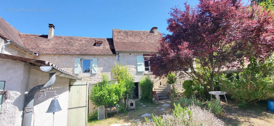Maison à SAINT-CHAMARAND
