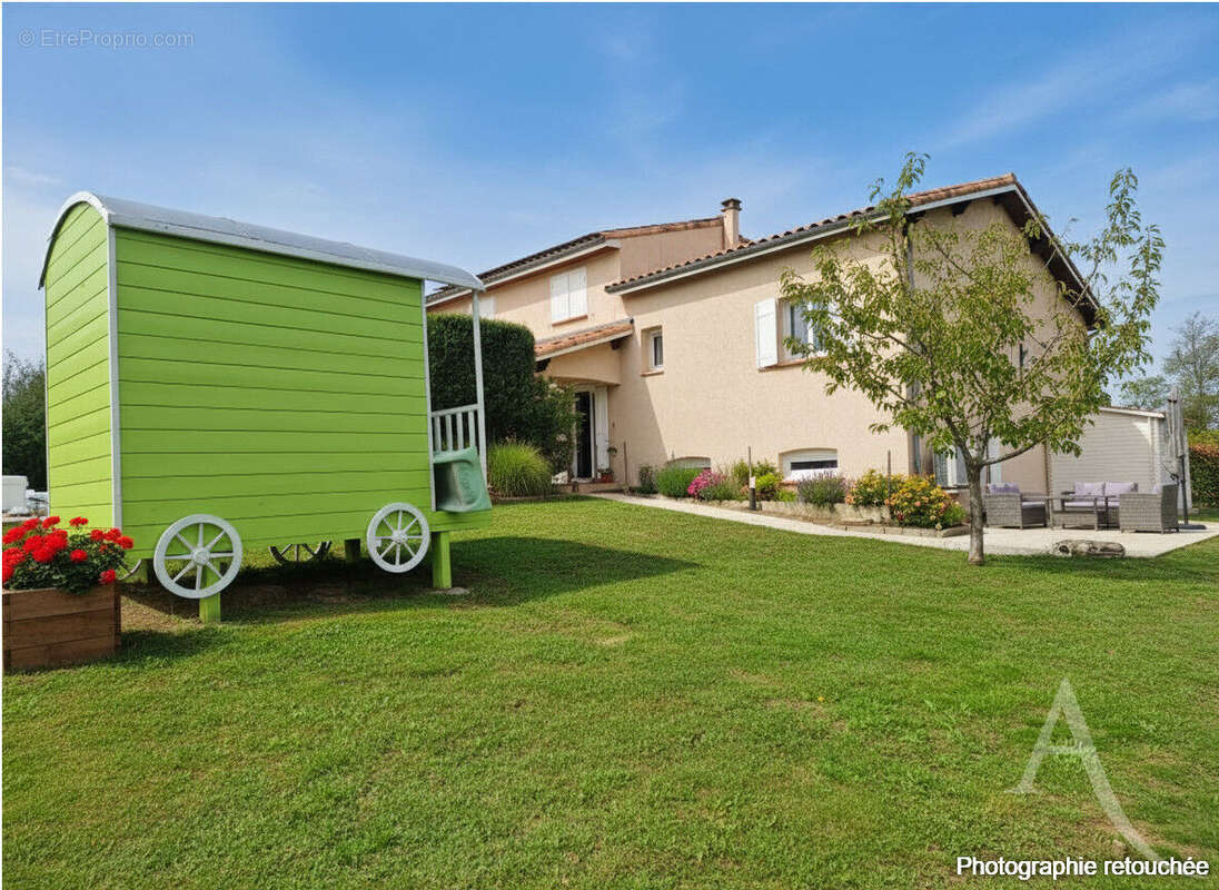 Maison à SAINTE-FOY-D'AIGREFEUILLE