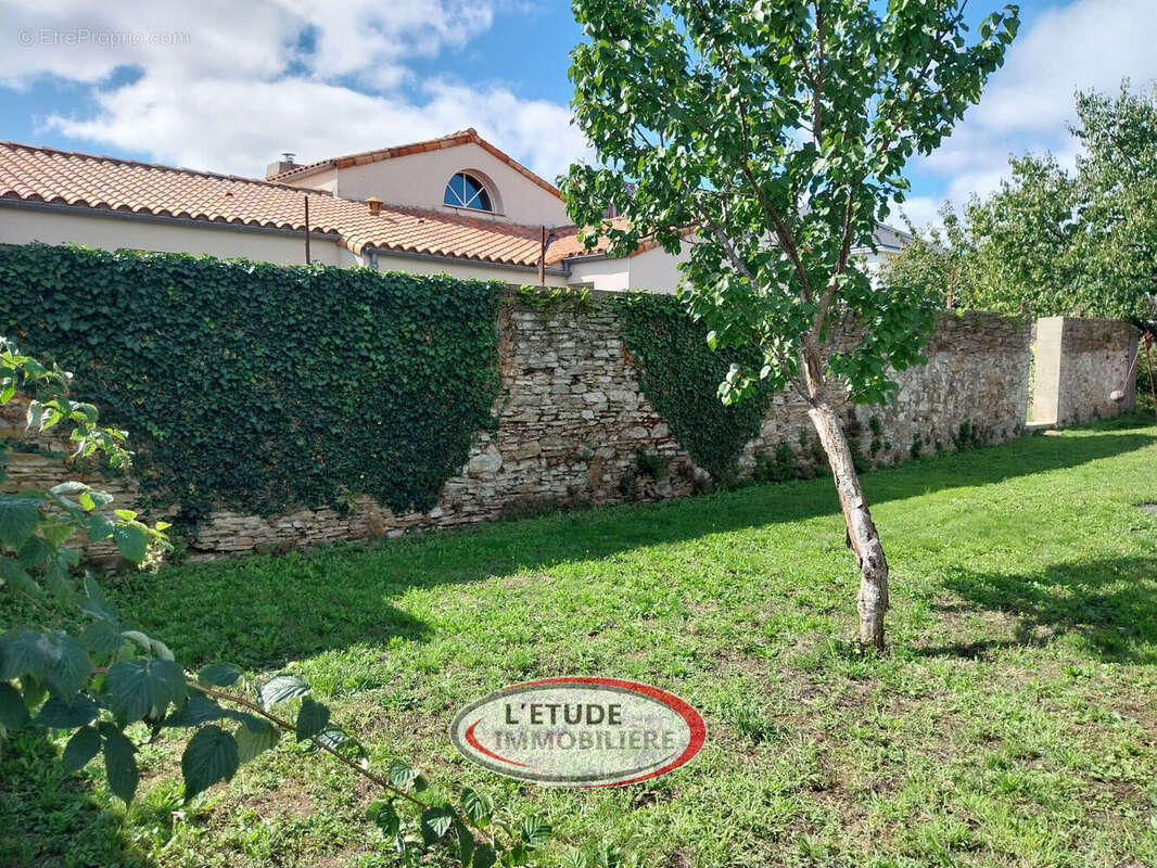 Photo 2 - Maison à LE PELLERIN