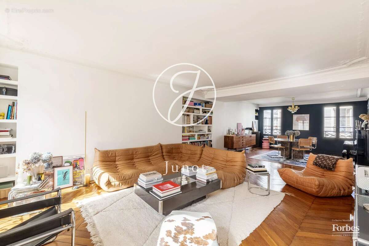 Paris 9e - SAINT-GEORGES - Appartement - 117,68m² Carrez - 6 pièces - Charme de l'ancien - photo 10