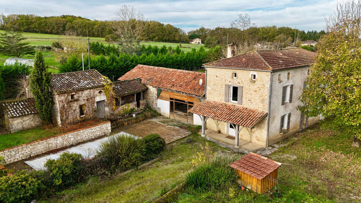 Propriété en pierre - photo 2