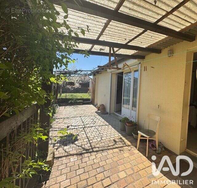 Maison 92 m² à Floirac  - photo 9