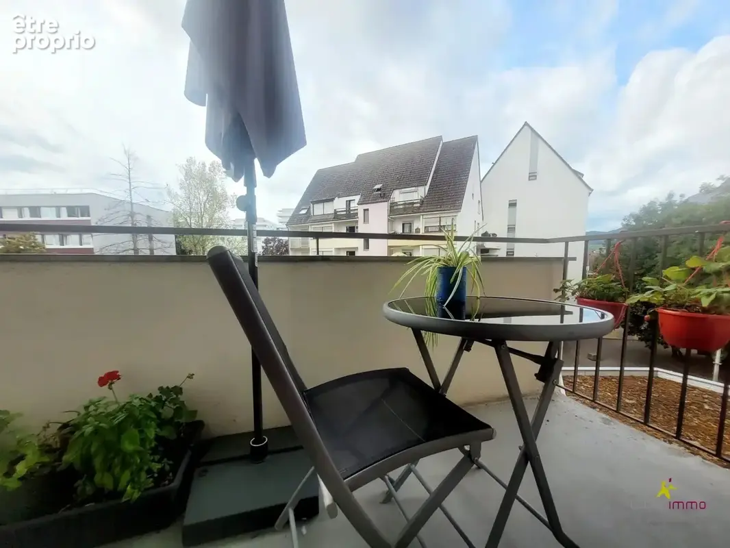 Mignon 3 pièces avec balcon et garage - photo 6
