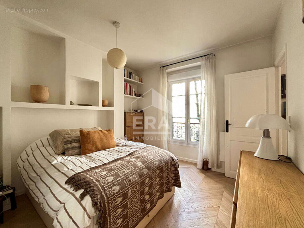 Appartement à LEVALLOIS-PERRET