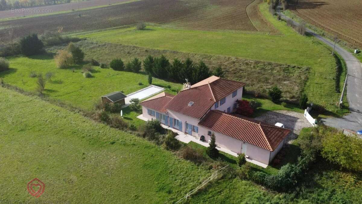 Maison à FRONTIGNAN-SAVES