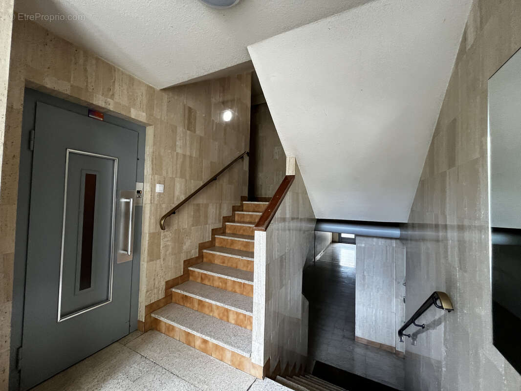 Appartement à SAINT-ANDRE-LES-VERGERS