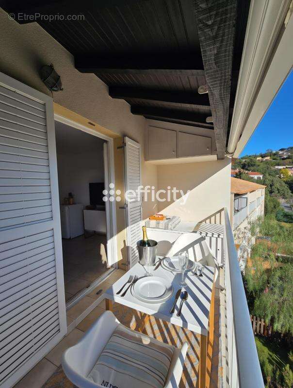 Appartement à LA CROIX-VALMER