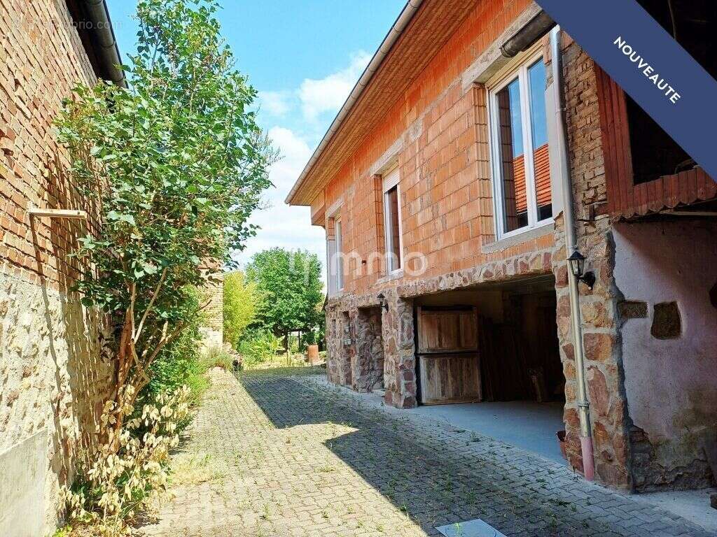 Maison de 105 m² avec dépendances – seconde habitation à rénover - photo 3