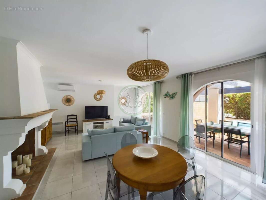Maison à FREJUS