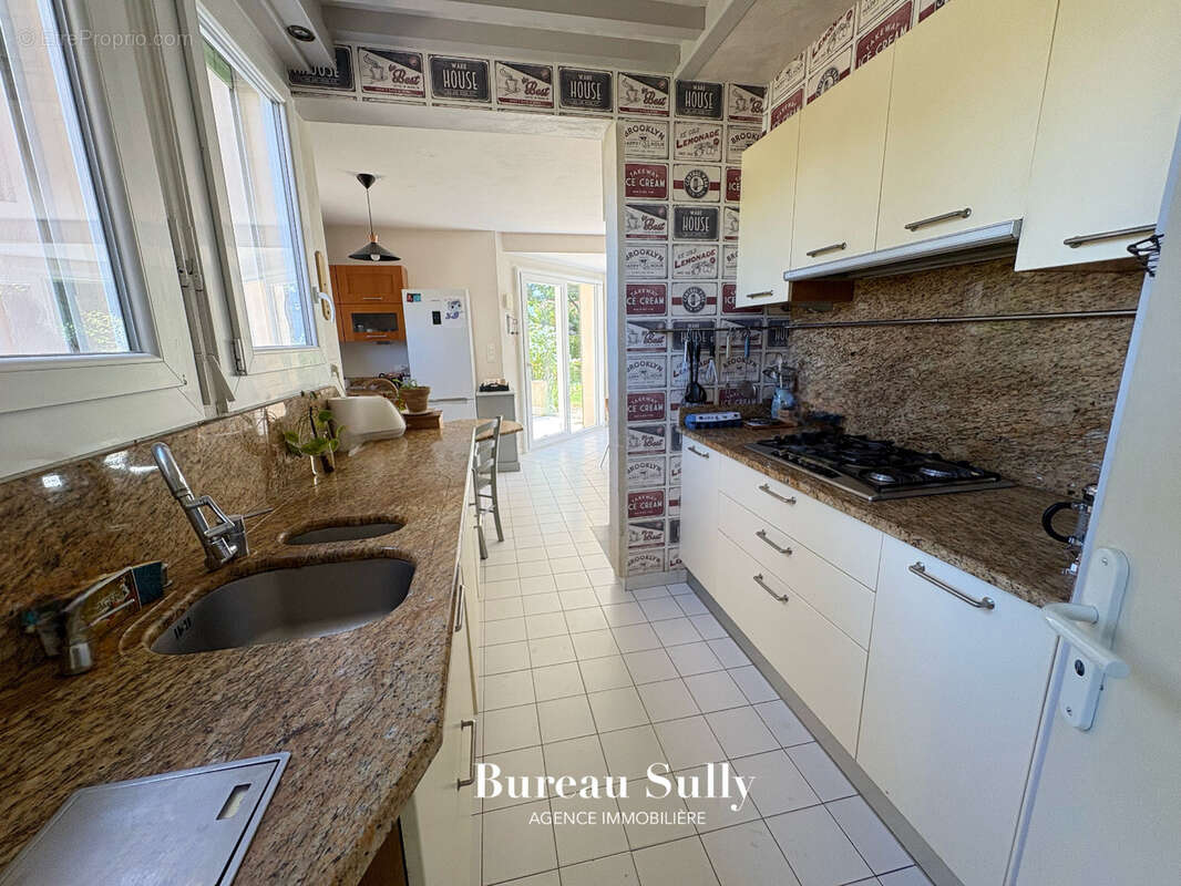 Maison à CHATILLON-SUR-CHALARONNE