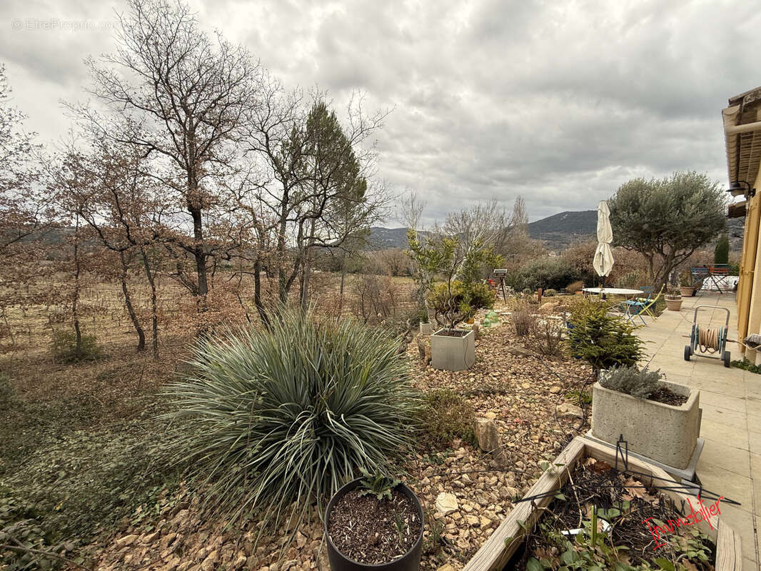 Maison à VAISON-LA-ROMAINE