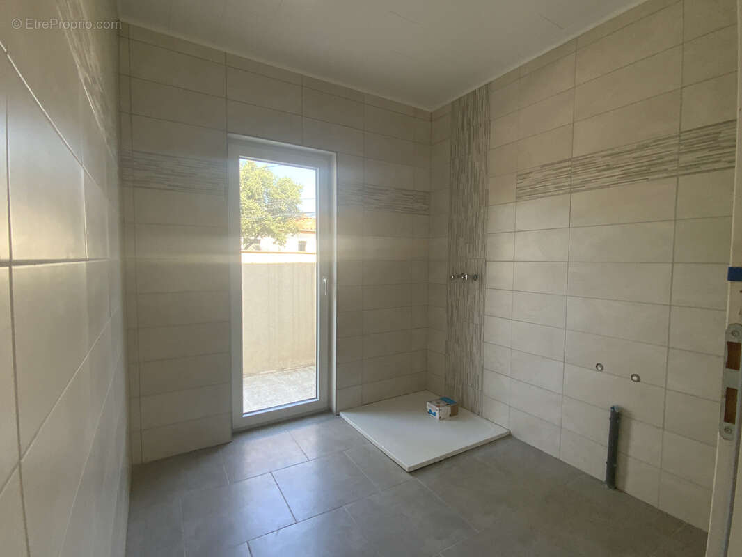 Exclusif,dans un village recherché, maison en pierre avec appartement indépendant sur un terrain de 2167 m2 et - photo 20