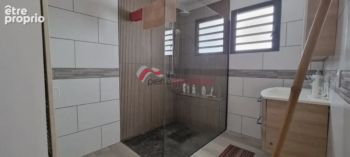 Saint-pierre   villa f4/5 avec piscine   secteur recherché - photo 6