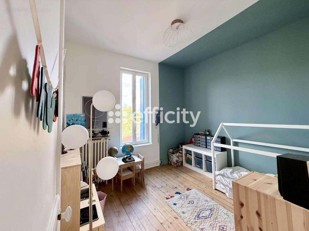 Maison à LA ROCHELLE