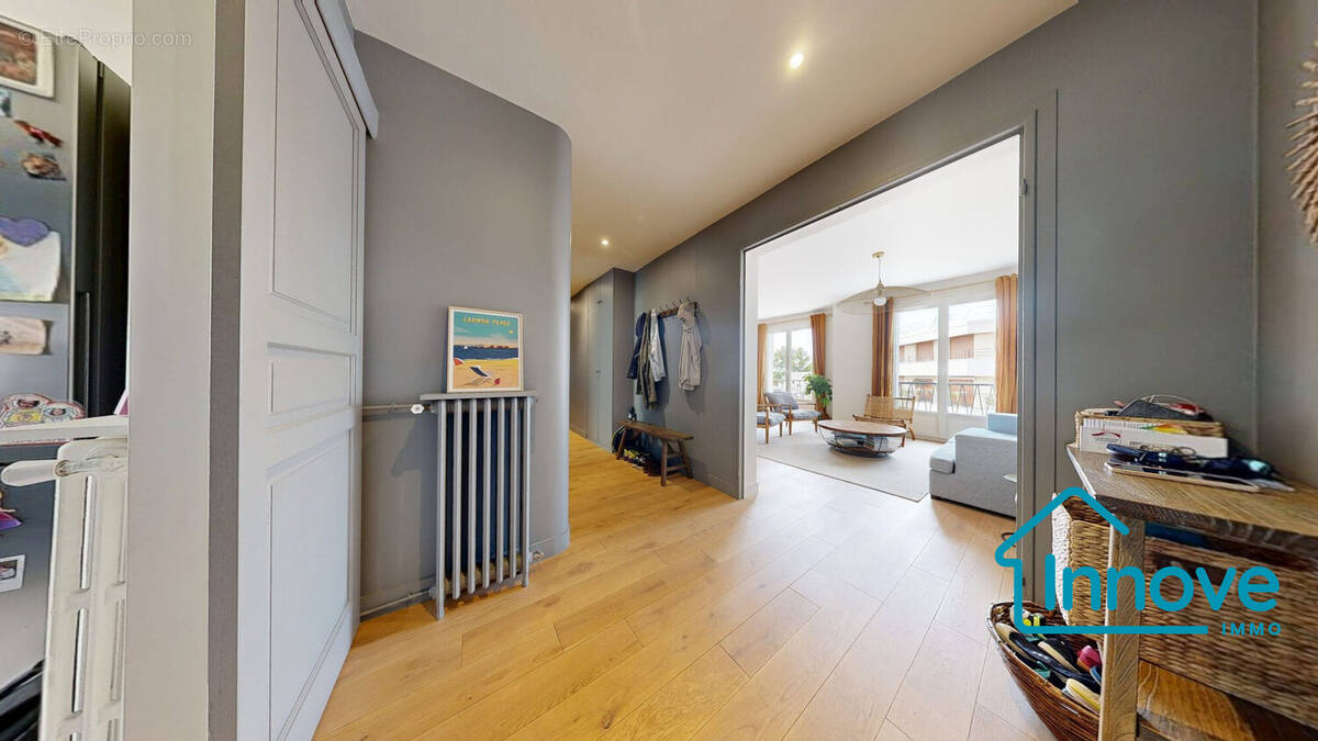 Appartement à VERSAILLES