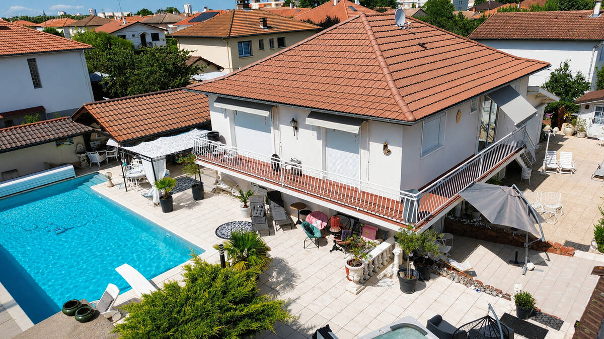 Maison à LE COTEAU