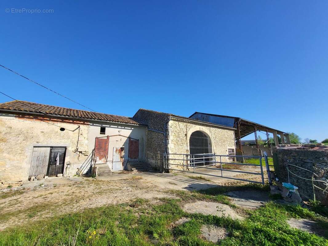 Photo 3 - Maison à SAINT-VIVIEN-DE-MONSEGUR