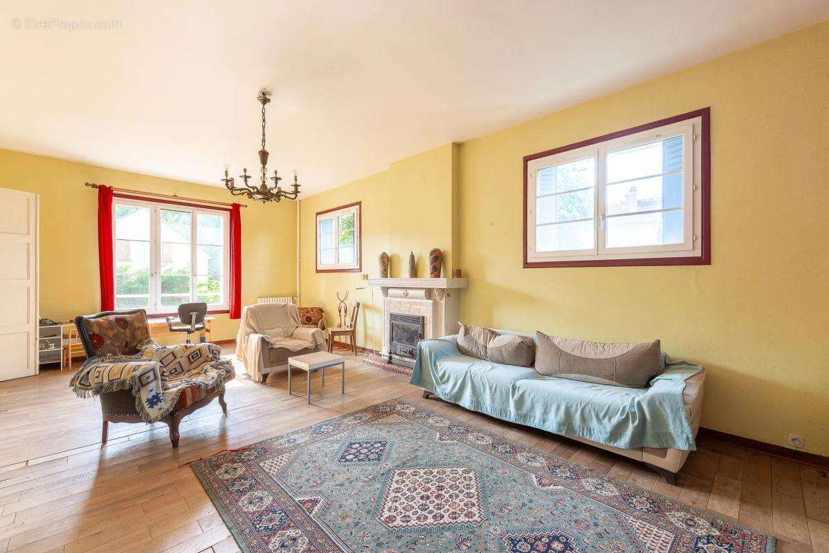 Maison de 8 pièces de 190 m² à Luzancy - photo 3
