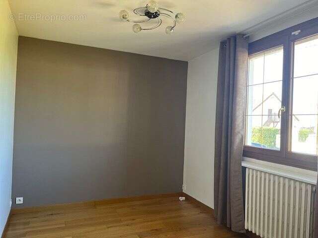 Maison 140 m² à Andeville  - photo 14