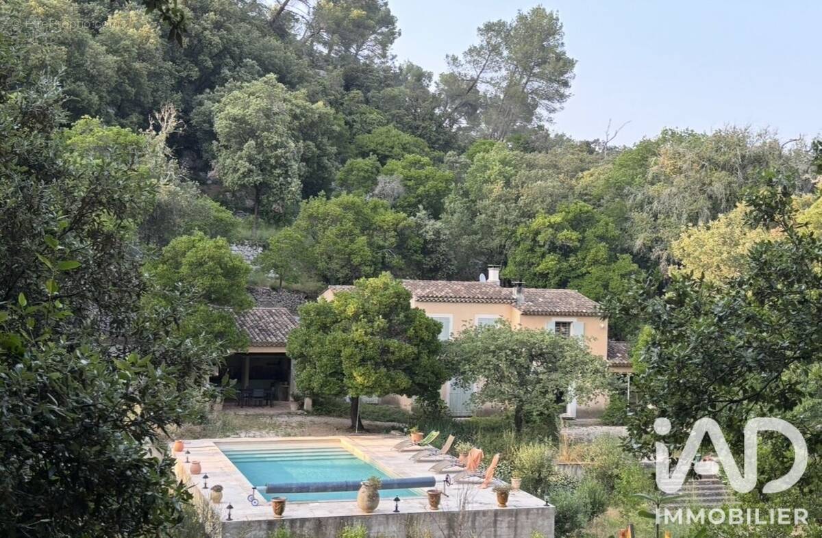 Photo 1 - Maison à CUGES-LES-PINS