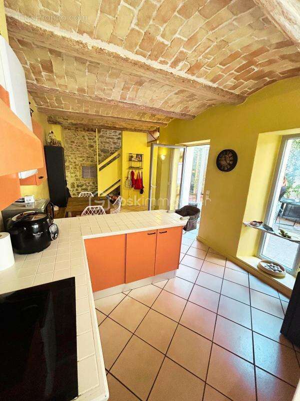 Maison à BAGNOLS-SUR-CEZE