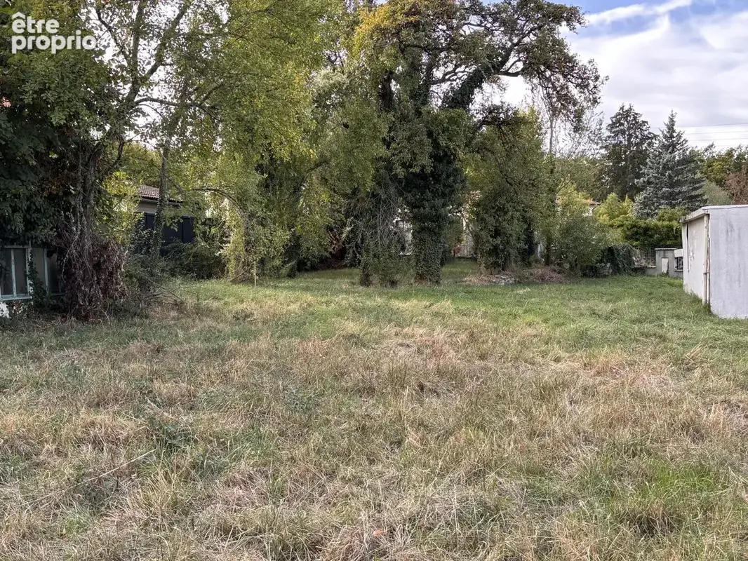 Terrain à bâtir de 1583 m² à BELLERIVE-SUR-ALLIER (03) - photo 3