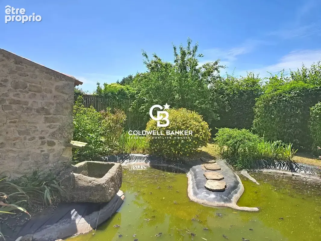 Belle propriété de charme avec jardin et dépendances à Thiré - photo 7