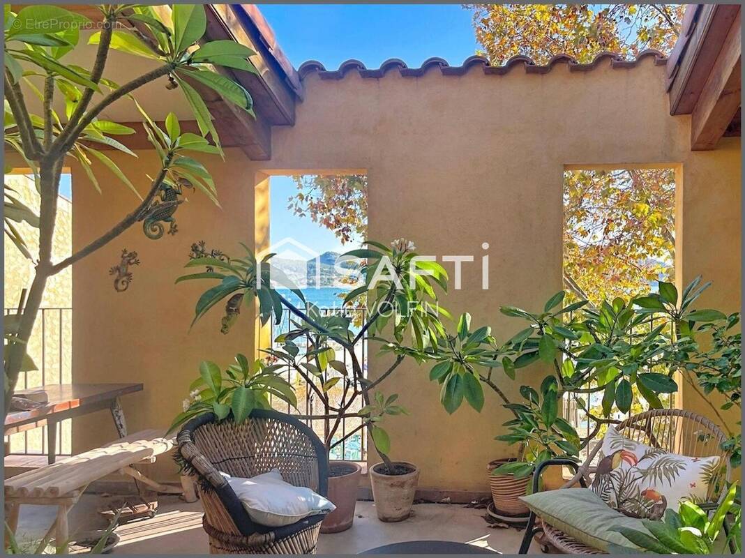 Photo 1 - Appartement à SAINT-CYR-SUR-MER