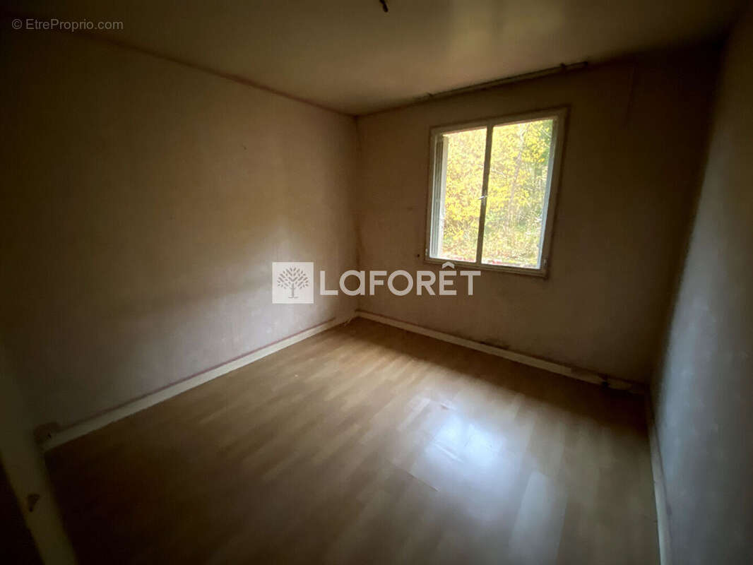 Maison à FOLLAINVILLE-DENNEMONT