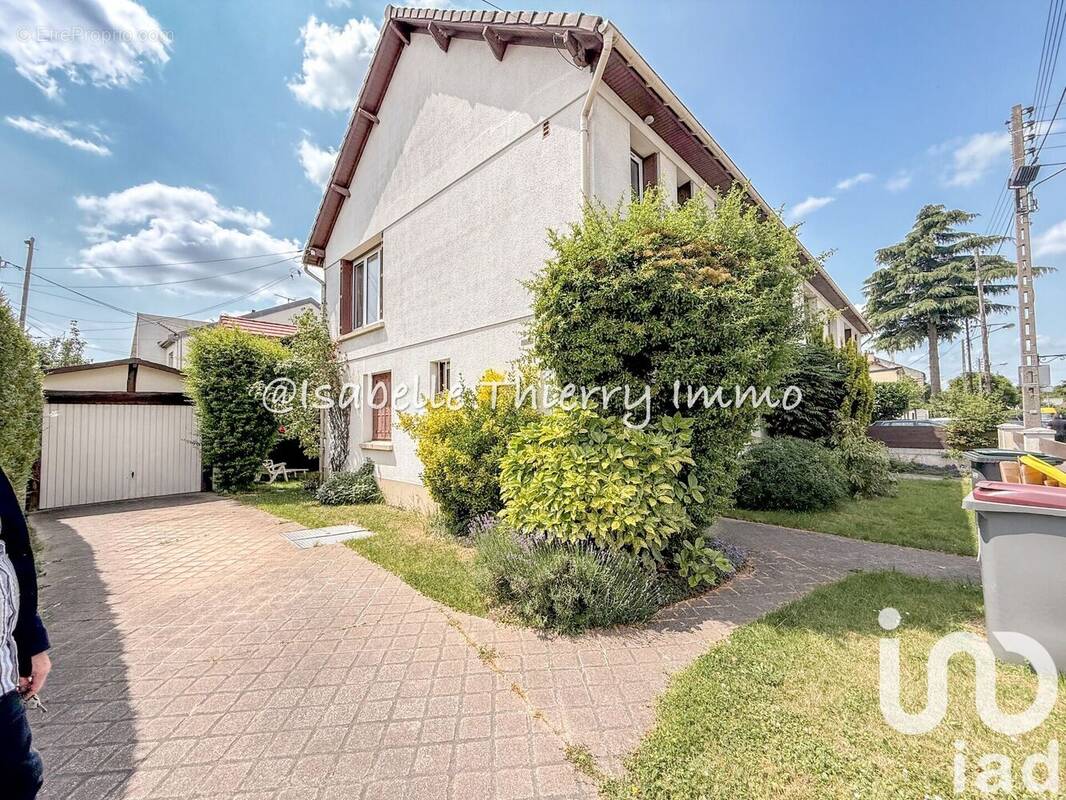 Photo 1 - Maison à ORSAY