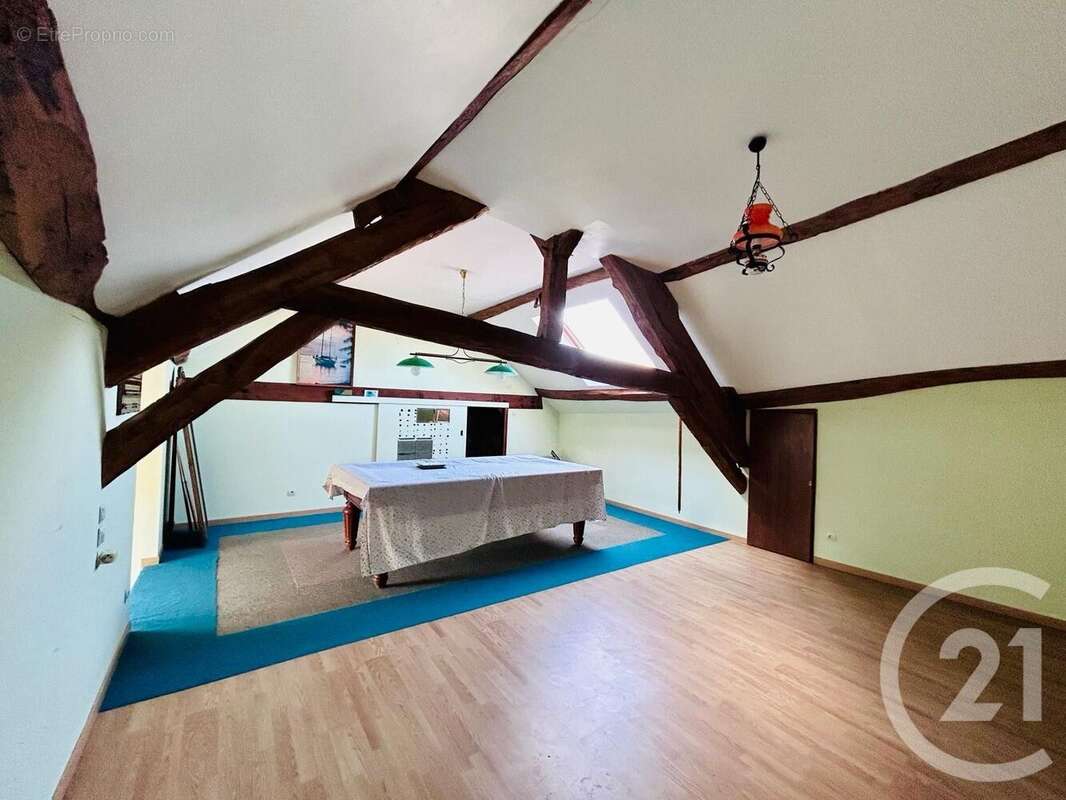 Maison à CESSOY-EN-MONTOIS