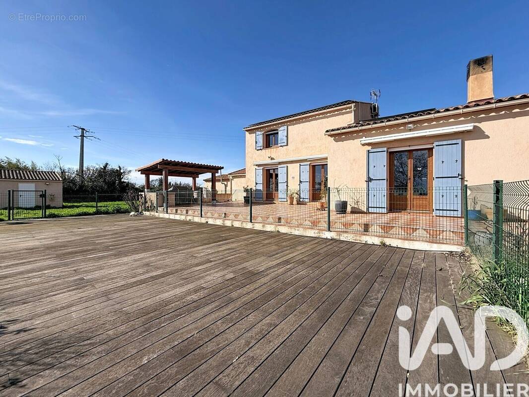 Photo 1 - Maison à SAINT-MARTIN-DE-CRAU