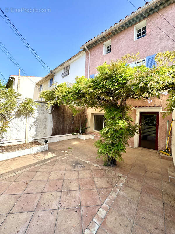 Maison à SIX-FOURS-LES-PLAGES
