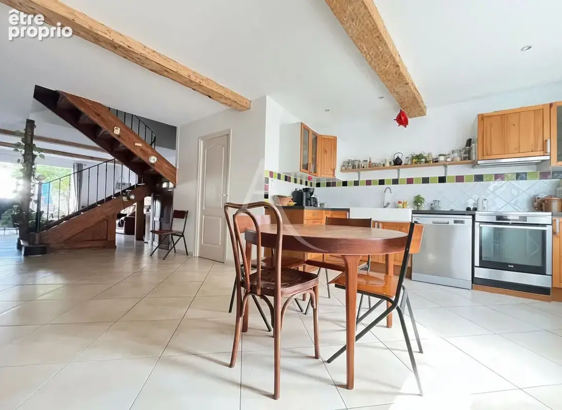 Maison de village avec 4 chambres, cour intérieur et dépendance à Rabastens ! - photo 2