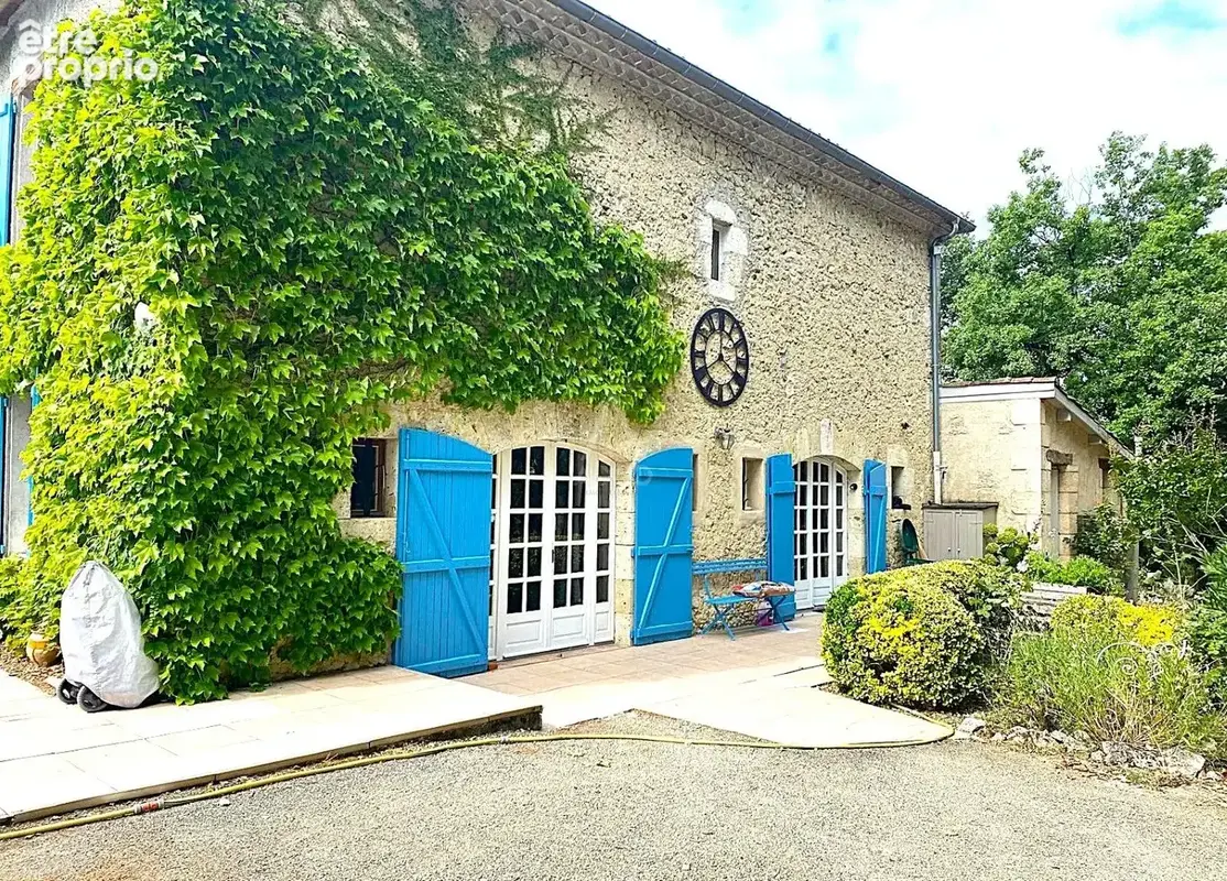 Maison à MAUBEC