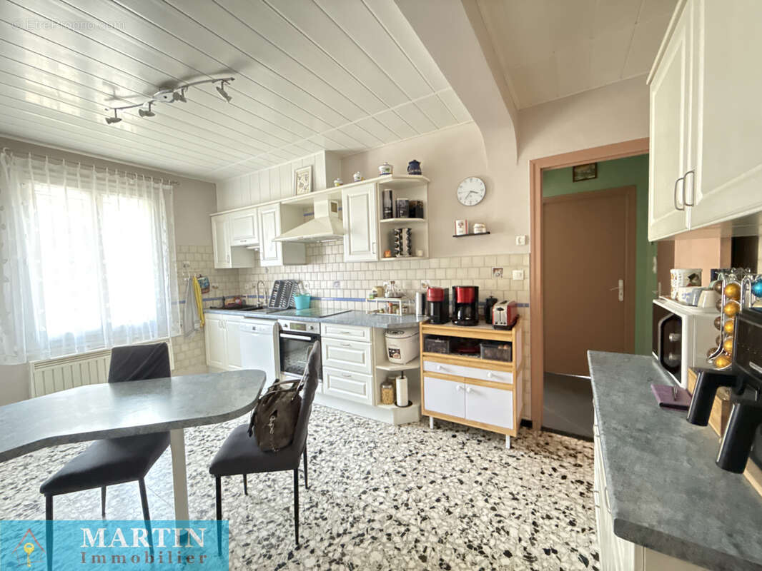 Maison à SAINT-LAURENT-DE-CERDANS