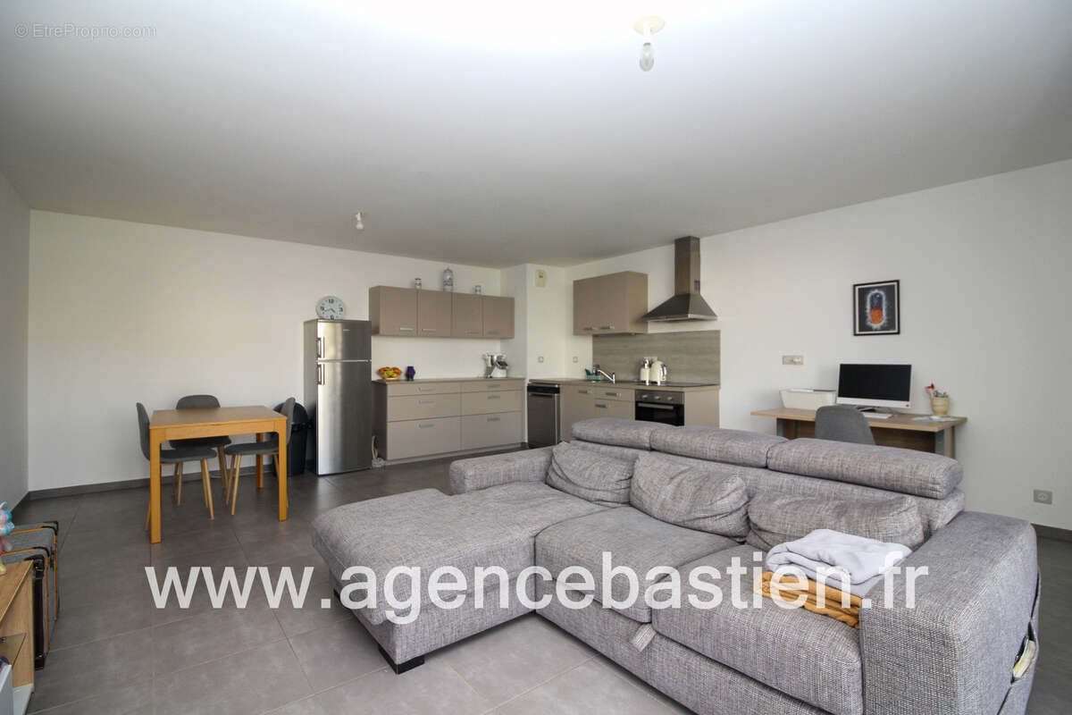 Appartement à DIVONNE-LES-BAINS