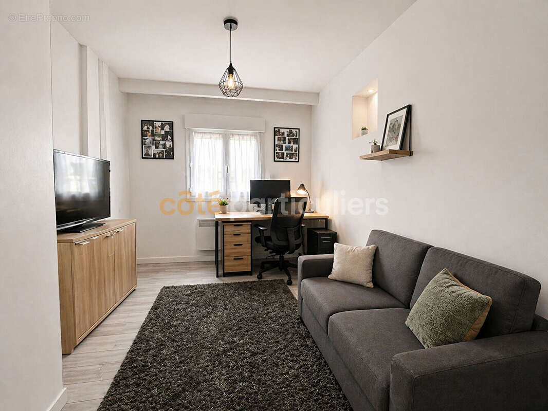 Maison - Saint-Michel- en-L'Herm - 4 chambres - photo 8
