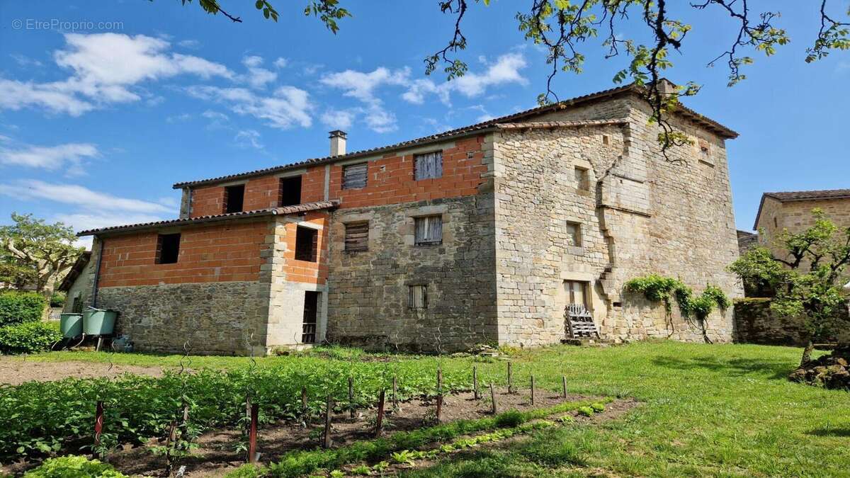 20230525153825 - Maison à FIGEAC