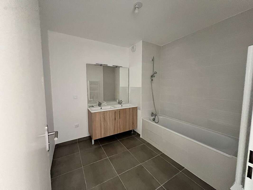Appartement T3 - Quartier Argoulets - photo 3