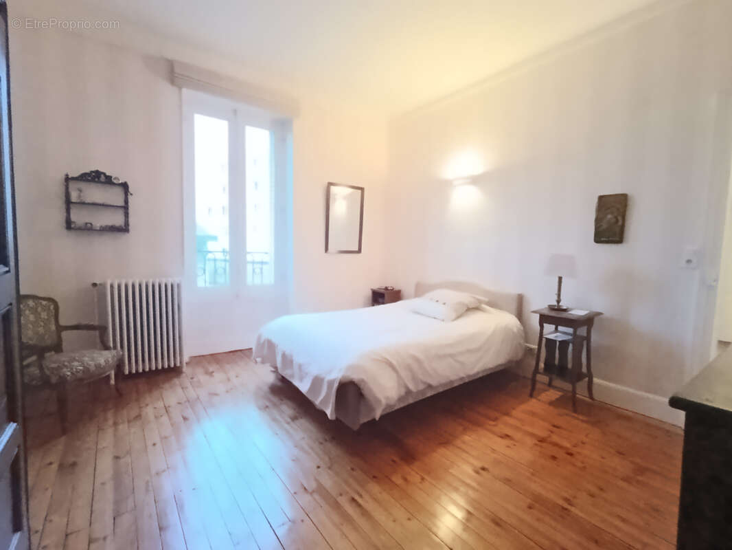 Maison bourgeoise avec extérieur et garage - photo 7