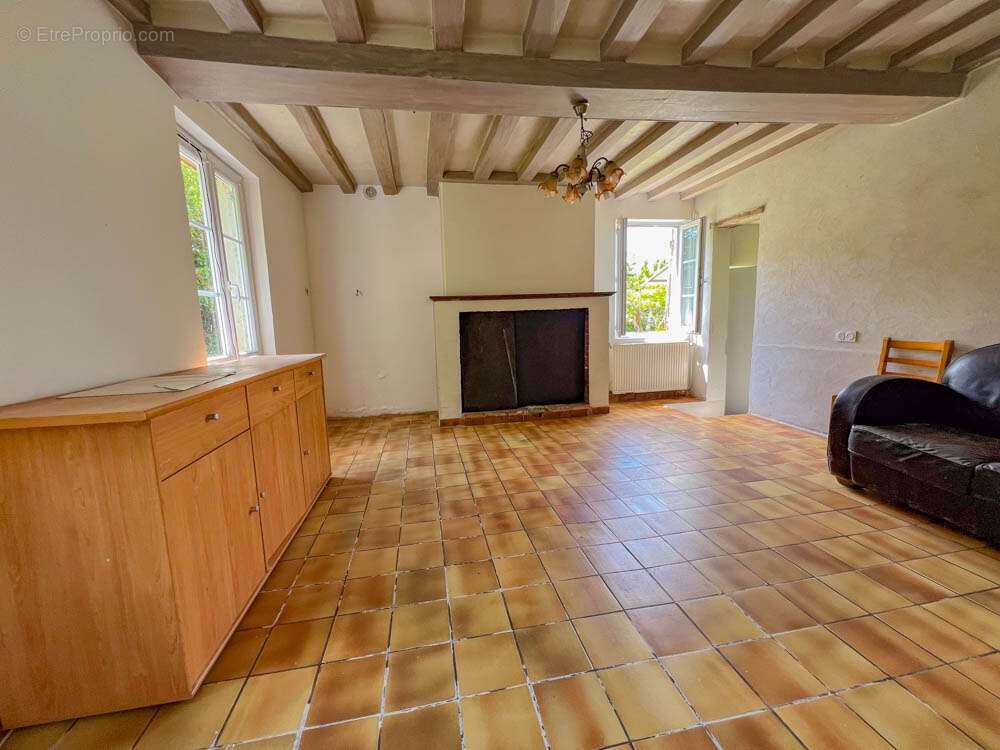 Maison à SAINT-EVROULT-DE-MONTFORT