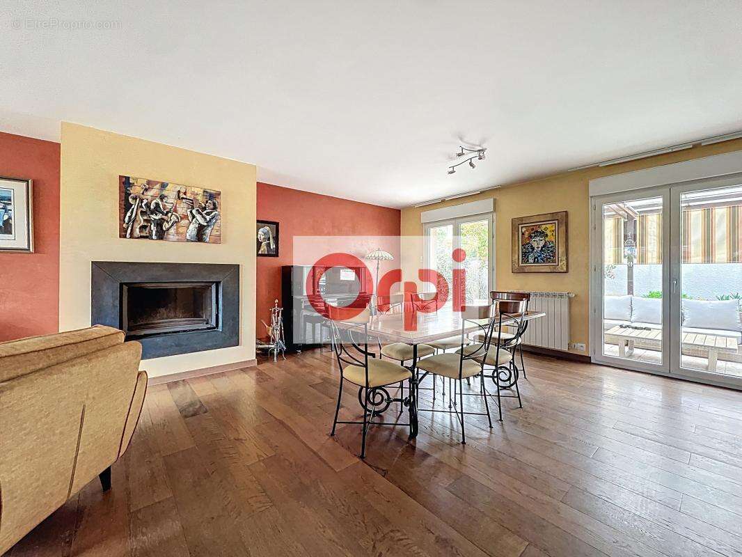 Maison à MARCOUSSIS